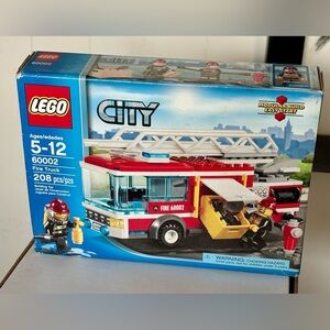 bnib Lego City Red Fire Rescue Truck with White Ladder